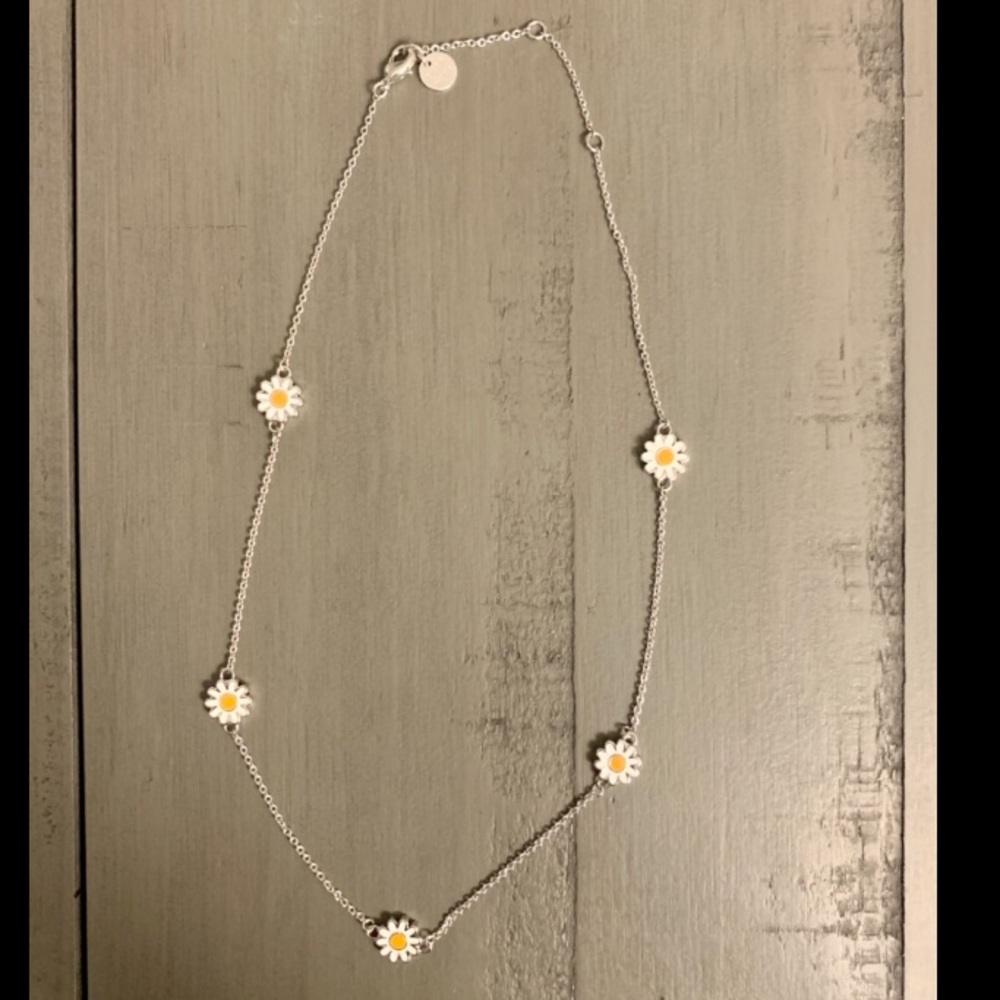 Pura Vida Daisy Choker Necklace